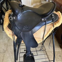 Synergist CUSTOM Saddle 15” Endurance