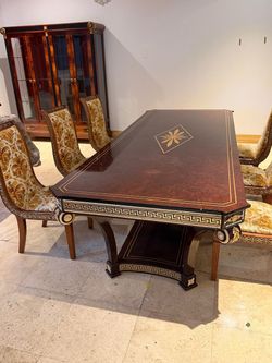 Formal Dining Table with Marquetry Inlay