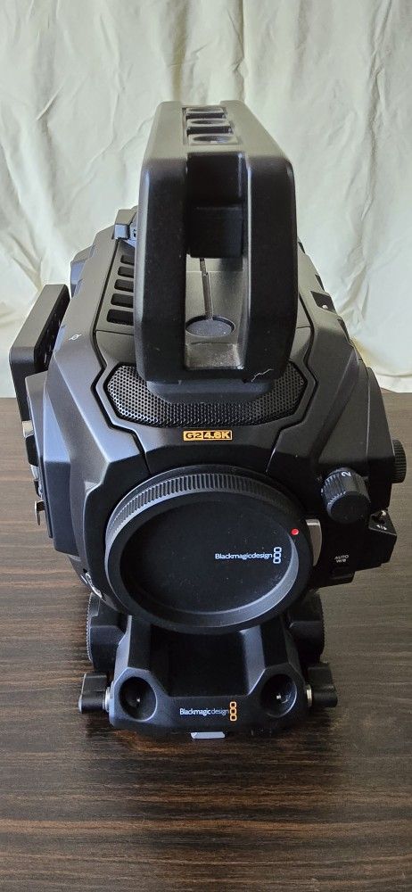 Blackmagic Design URSA Mini Pro 4.6K G2 Digital Cinema