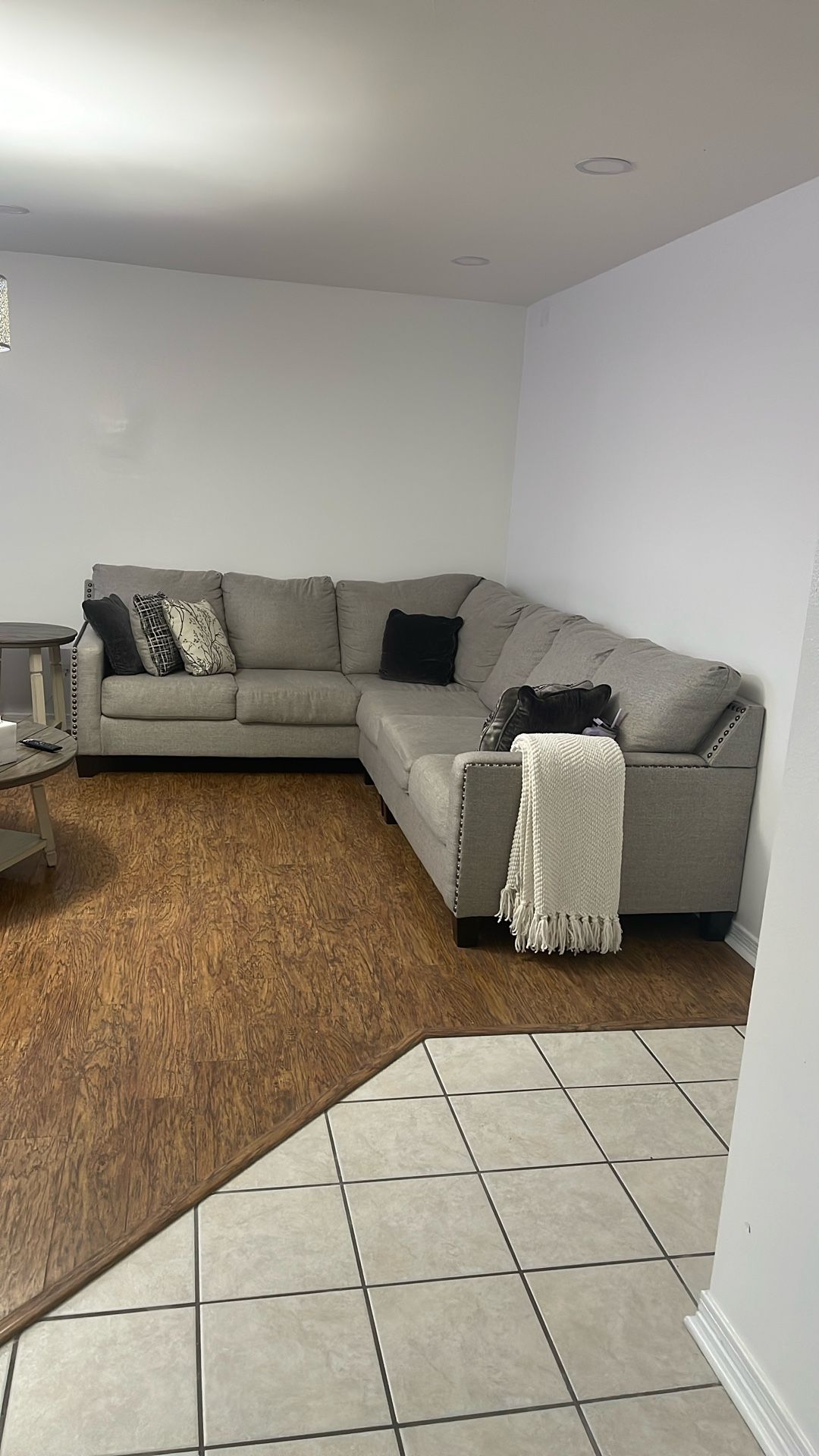 Sofa For Sales