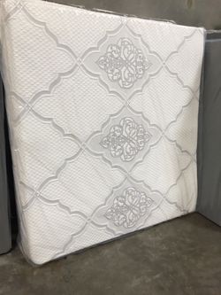 California King memory foam mattress $325 pick up only