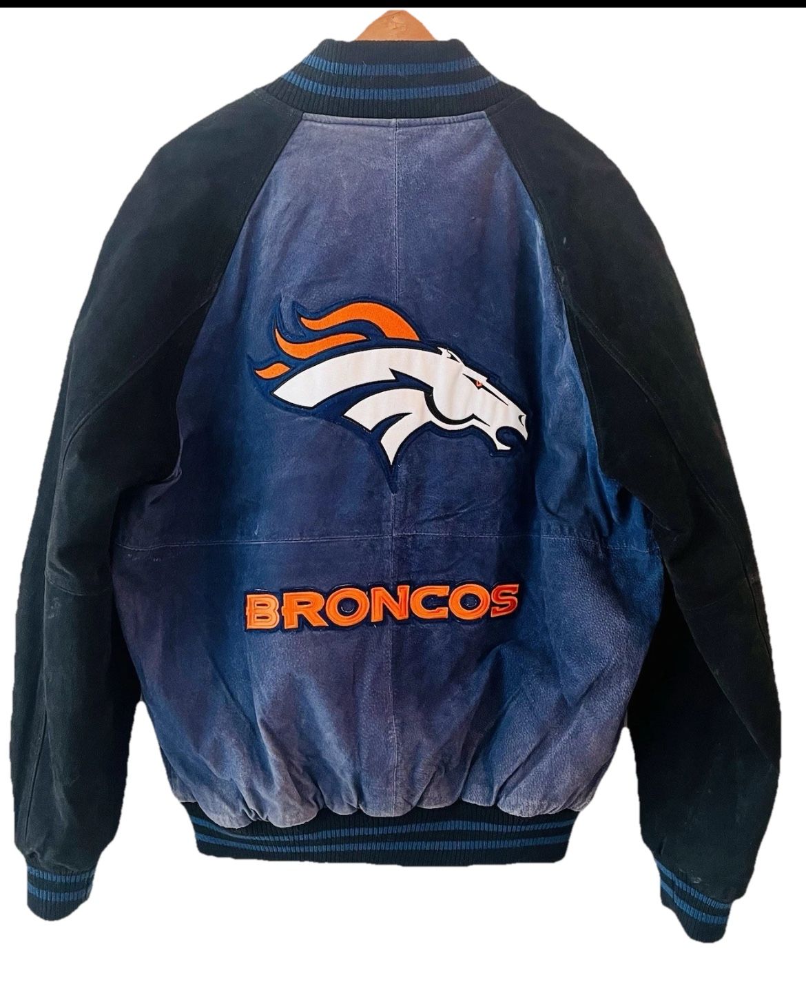 Vintage NFL Game Day Denver “BRONCOS” REALSuede Leather Men’s Medium Jacket