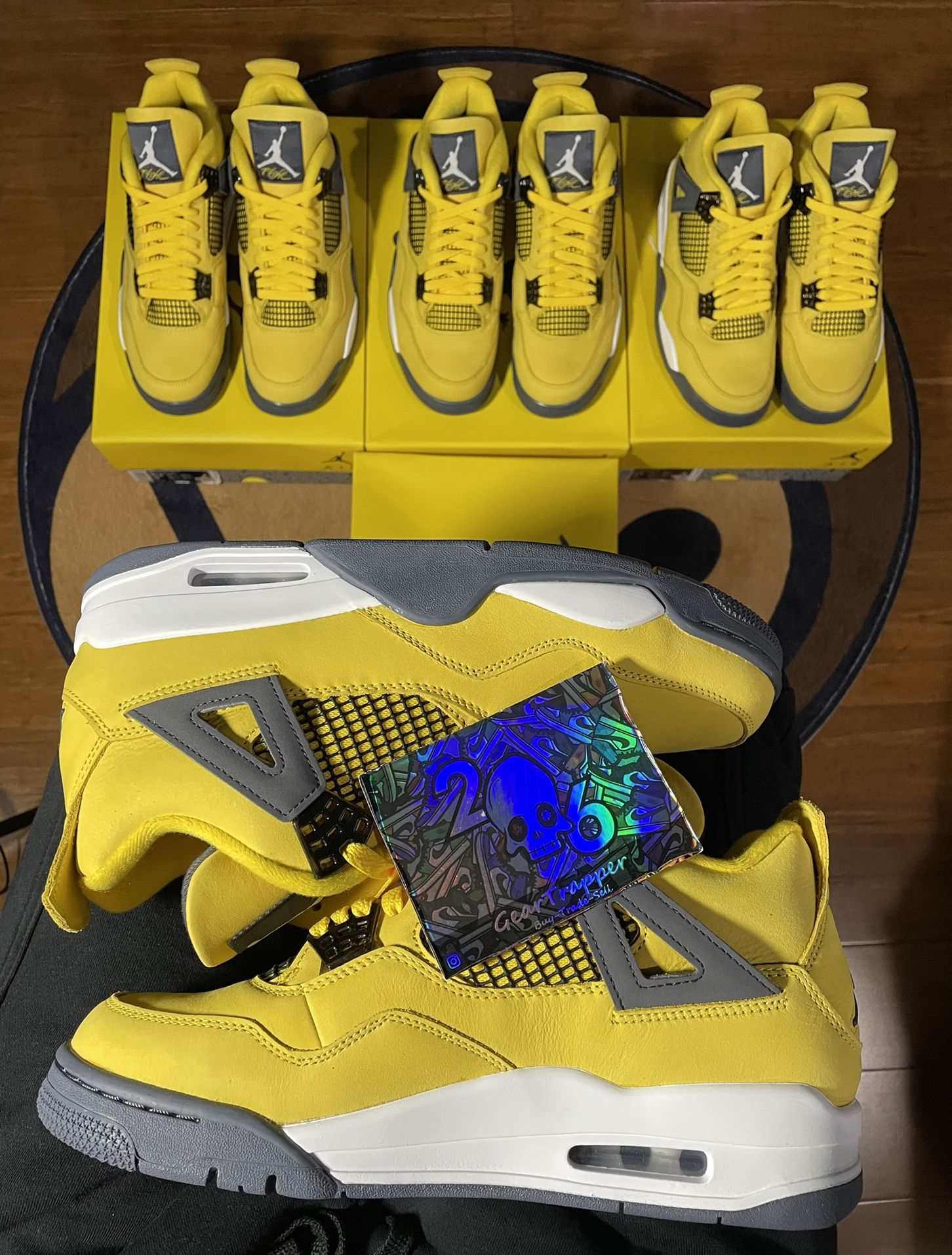 Jordan 4 Retro Lightning 2021 Size 9.5