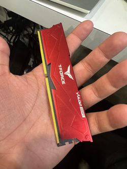 Team T-Force Vulcan DDR5 RAM Stick OBO