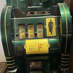 1930’s Nickel Slot Machine