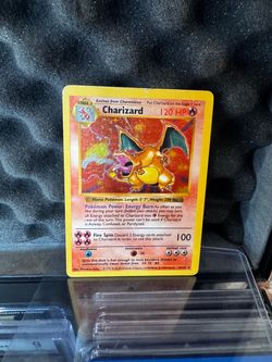 Pokemon - shadowless Charizard