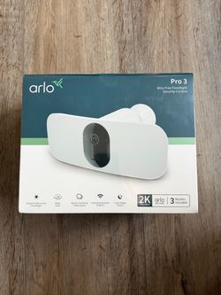 NEW Arlo Pro 3 Wireless Floodlight Security Camera