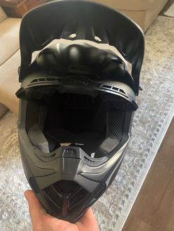 Bell moto9 flex size lrg.