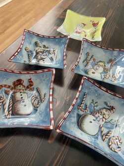 Set Of 5 Christmas Candy Dishes
