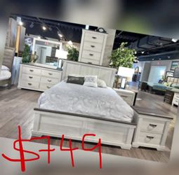 4pc queen bedroom set (queen bed frame , dresser, mirror and nightstand)