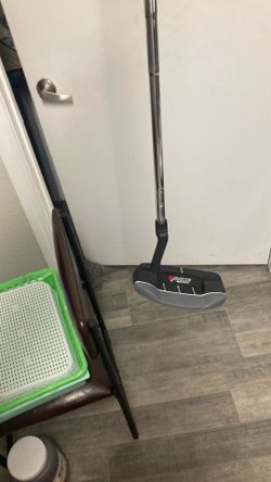 Gulf Club Men’s Putter With Line Of Sight Single Putter Never Been Used!