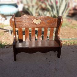HANDMADE VINTAGE HART DOLL BENCH
