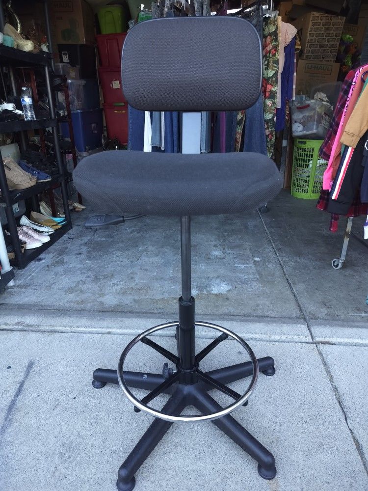 Adjustable Stool $25 Pick Up Only Bonanza and Lamb