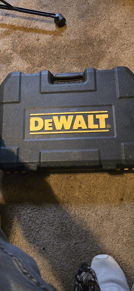 Dewalt Black Steel Ratchet Set