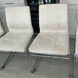 4 Kitchen Chairs
