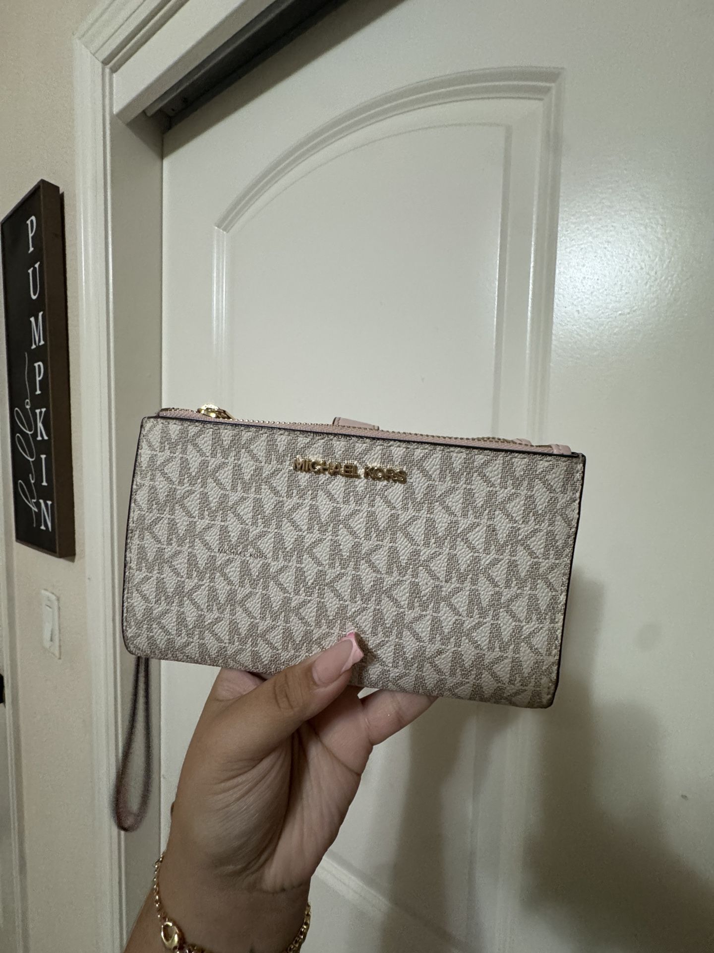 Mk Wallet