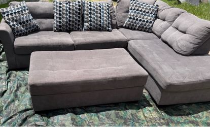 Sofa set