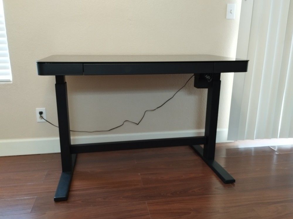 Electrical Adjustable Height Table 