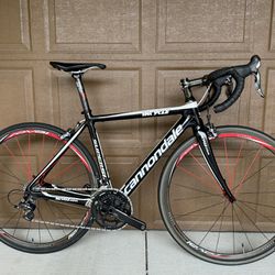 Cannondale Carbon Road Bike 48 CM “Like New”