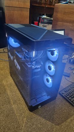 *NEW* AMD Ryzen 7 9800X3D Gaming PC - RTX 5070 Ti + 2TB NVMe SSD + 32GB DDR5 RAM