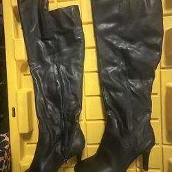 black faux leather  boots stiletto heel Size 8