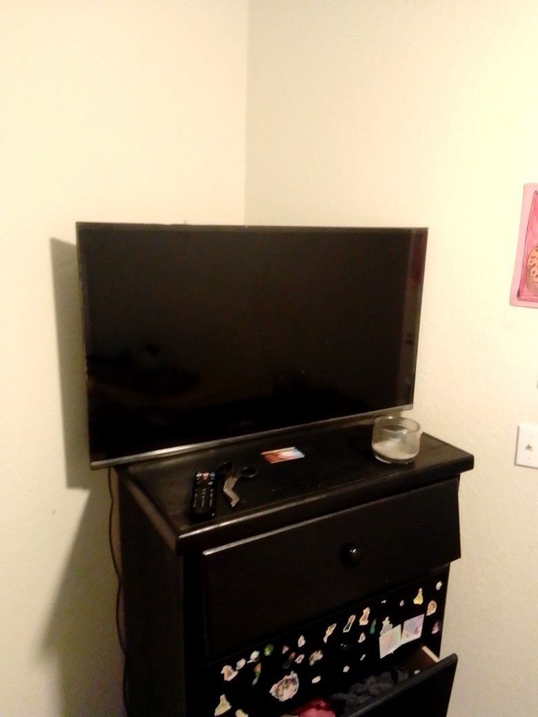 42 Inch Vizio Smart TV