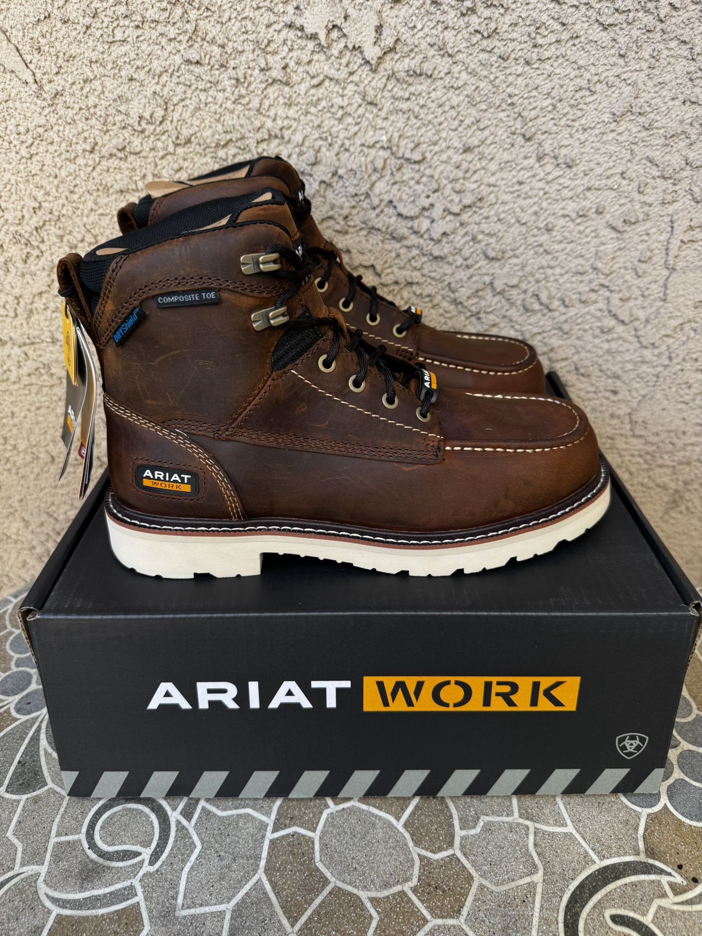 WORK BOOTS ARIAT COMPOSITE TOE WATERPROOF SIZE AVAILABLE 9-9.5 MENS
