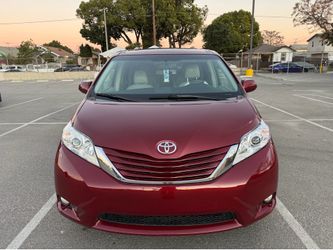 2014 Toyota Sienna