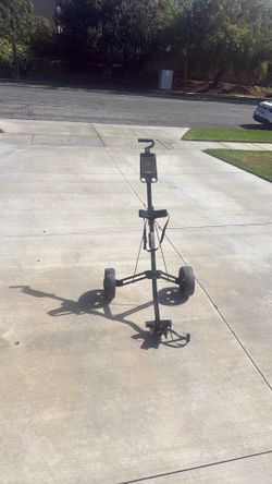 Walking golf cart