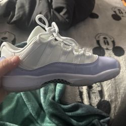 Jordan 11 Pure Violet 