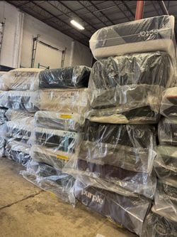 Outlet Mattresses Sealy Serta Saatva Stearns And Foster Beautyrest Purple