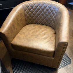 Great Condition Swivel Chair