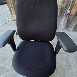 Top Quality Office Chair Like New