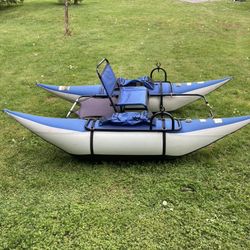 Pontoon Boat