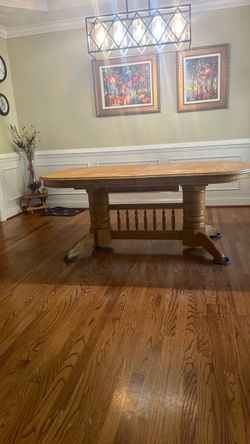 Large Oak dining Table