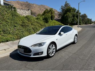 2015 Tesla Model S