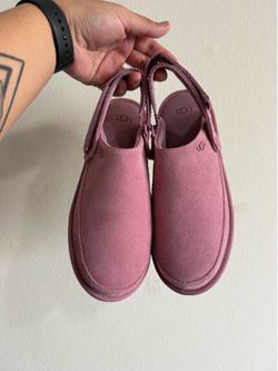Women Pink Ugg Clogs