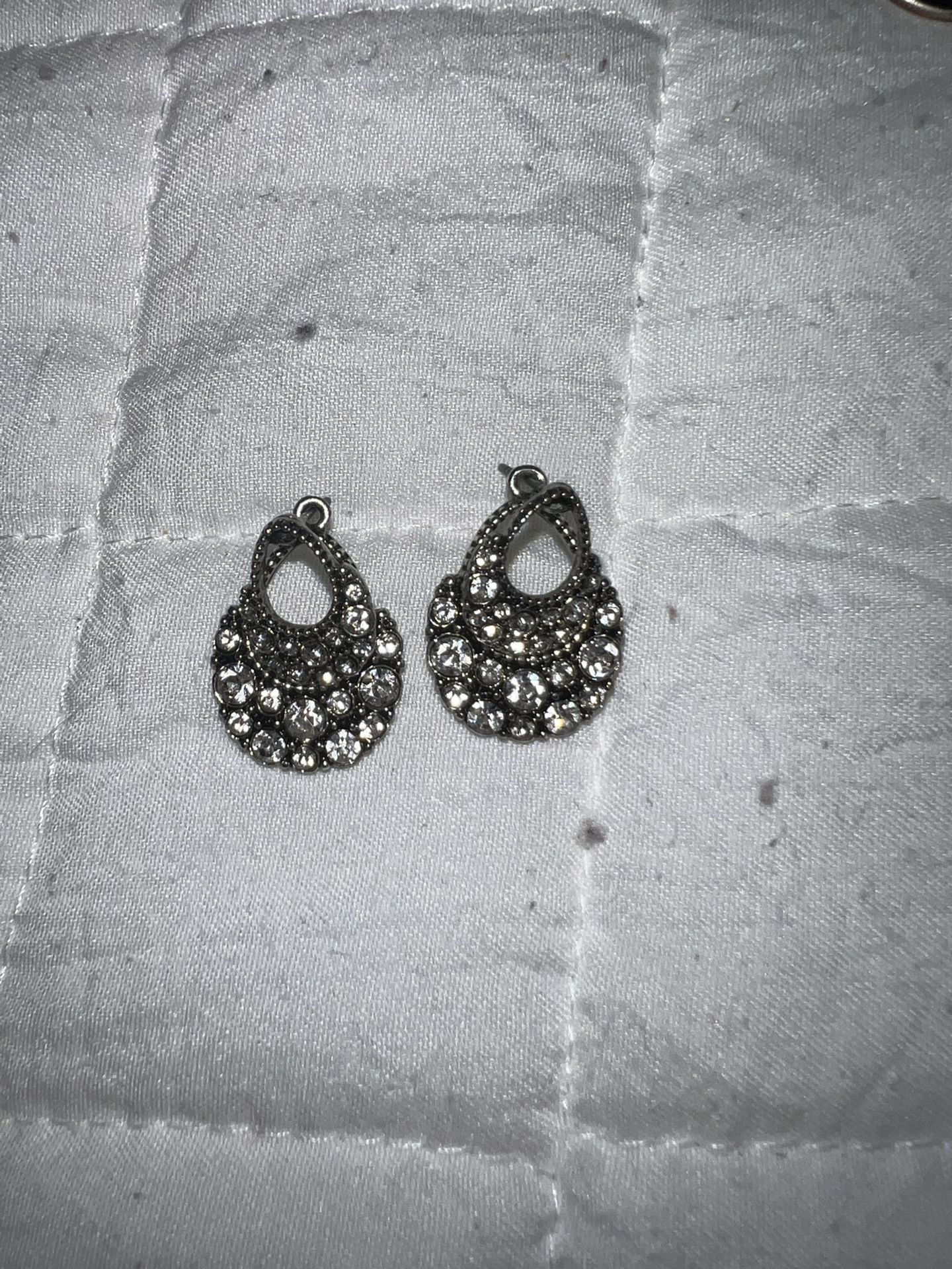 Metal Earrings With Diamonds 