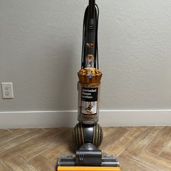 Dyson Ball multi floor 2 vacuum 
