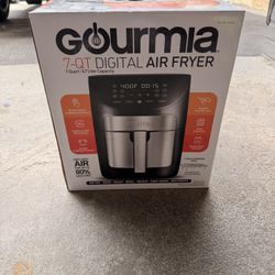 Gourmia 7-Quart Digital Air Fryer brand new