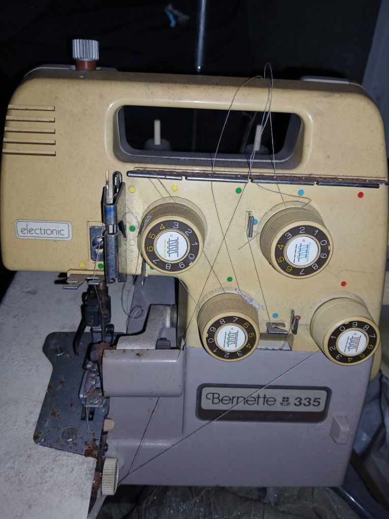 Vintage Bernette 335 Sewing Machine
