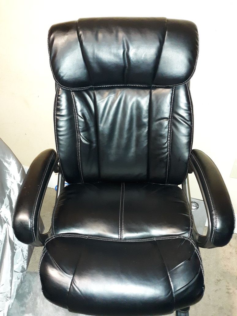 Leather black desk chair