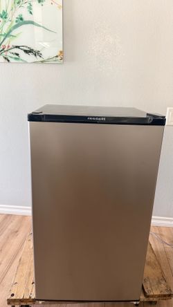 Frigidaire Mini Fridge