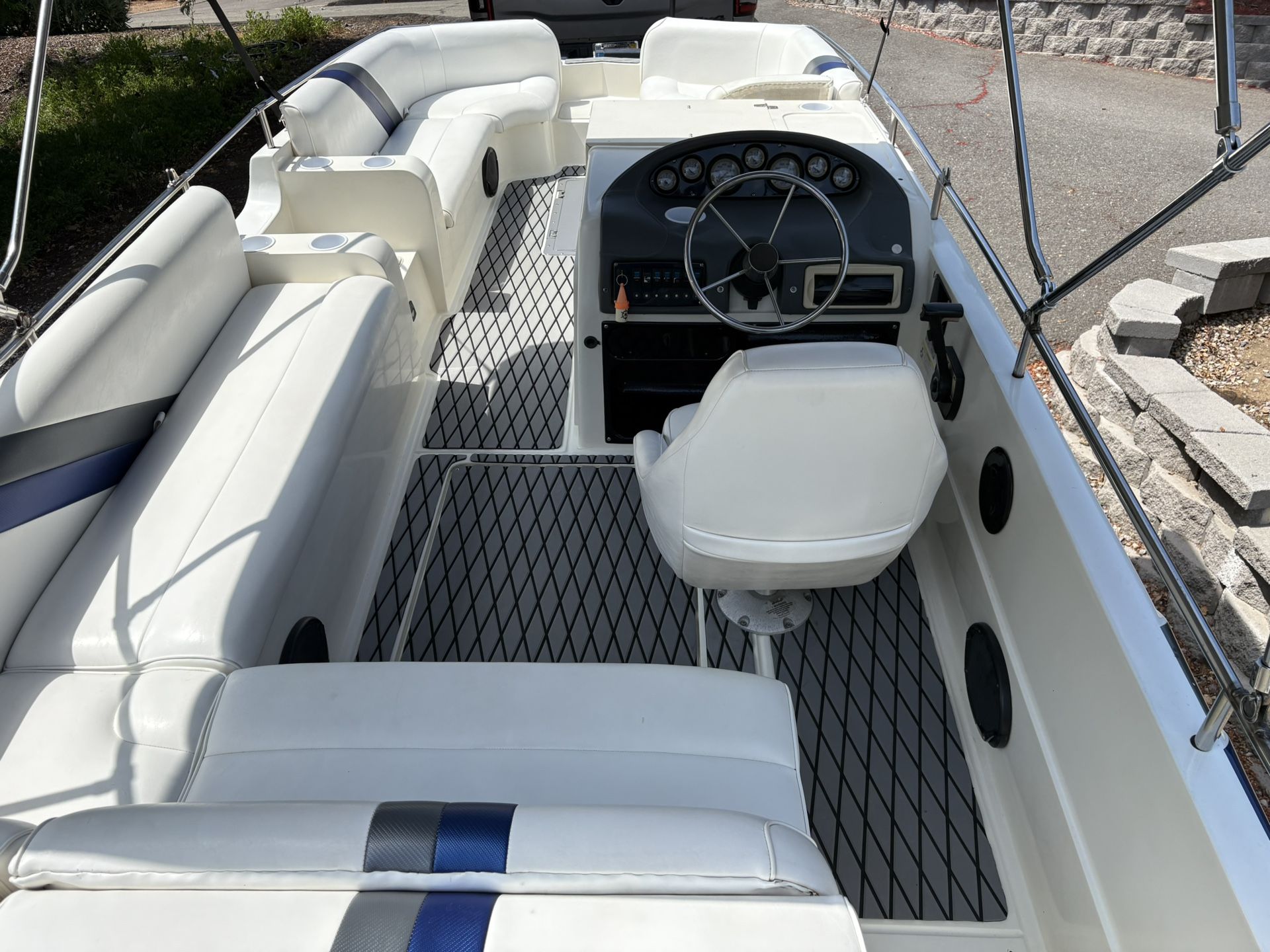 20 Ft Deck Boat