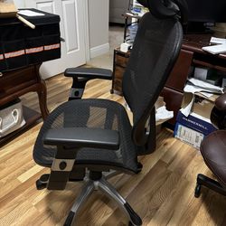 Office or any were chair in excellent condition at the right price.