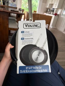 NWT Viking 2 Pc Fry Pan Set