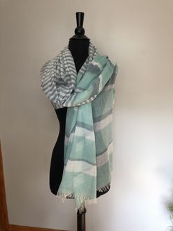 Brand new scarf