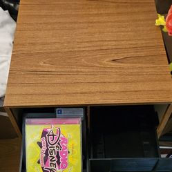 Vintage CD/DVD Faux Wood Storage Case Box. Great Condition 80s Retro Vibe