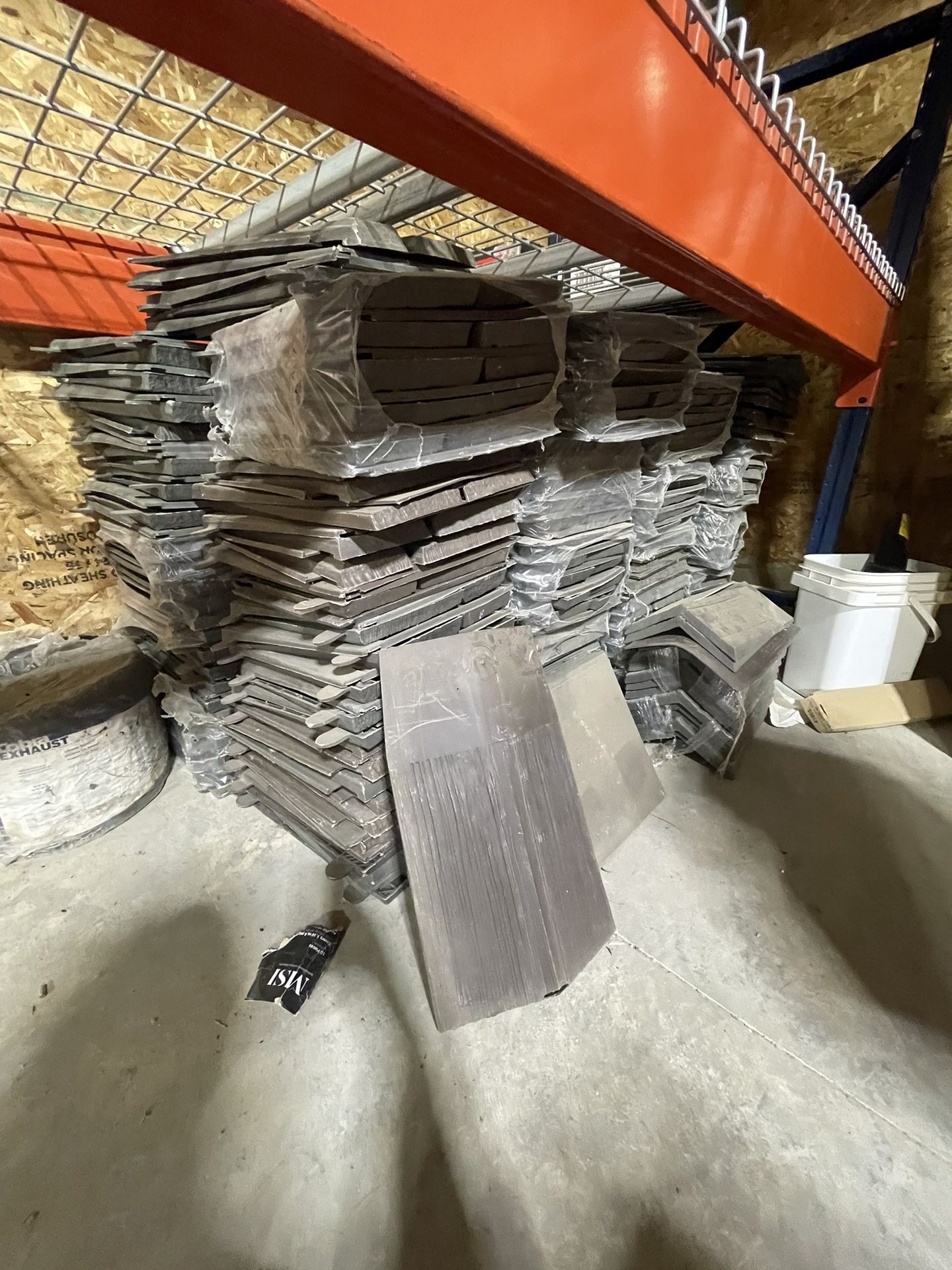 350sqft Davinci Roof Shake
