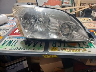 05-07 Toyota Avalon Right Passenger Side Halogen Headlight Oem